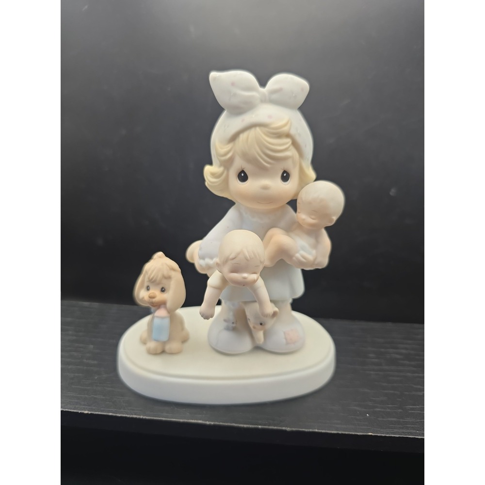 Precious Moment Figurine "The Joy of The Lord is My Strength" - 100137